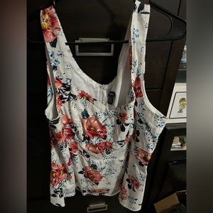 Floral top